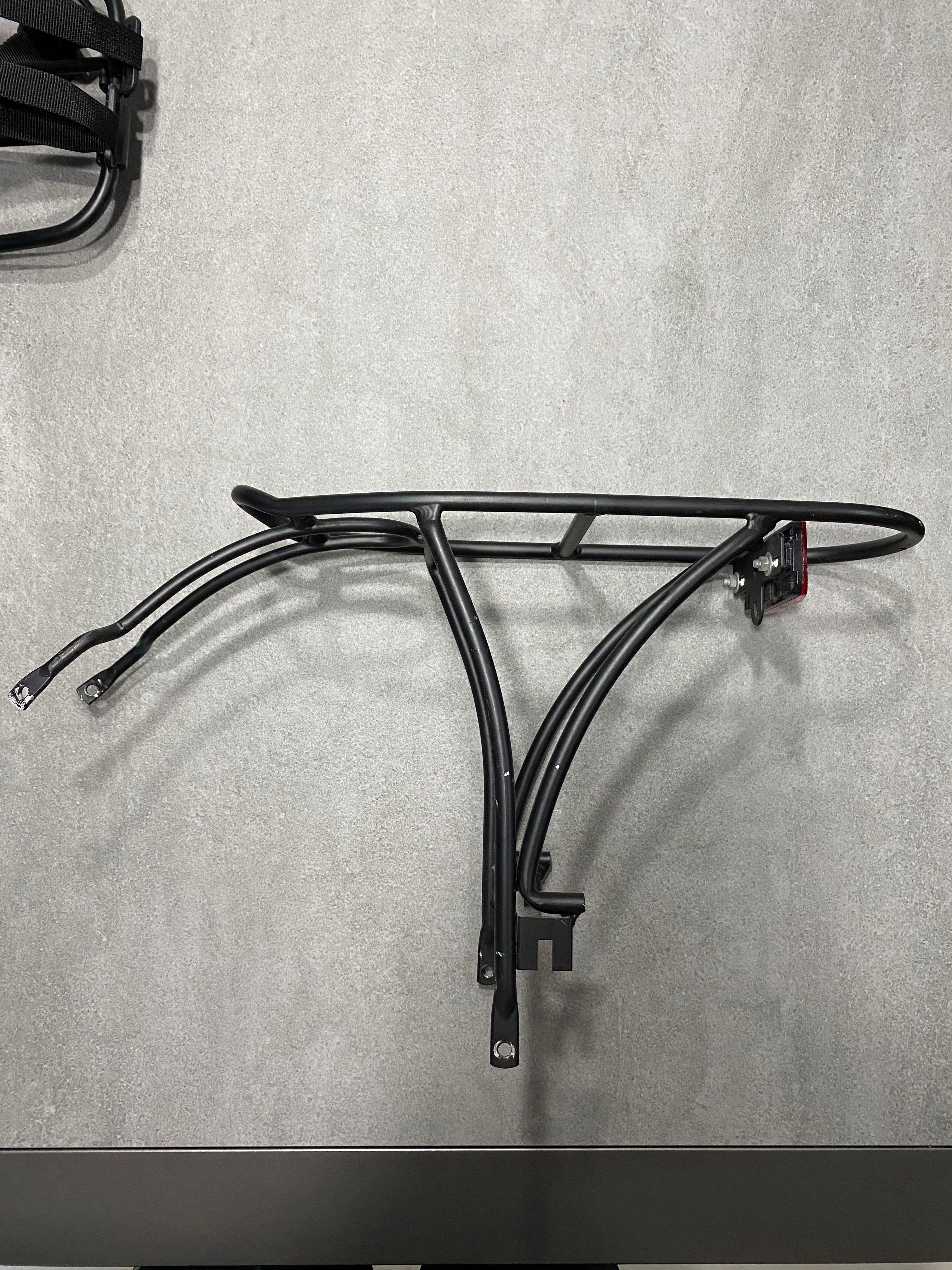 Tern outlet loader rack