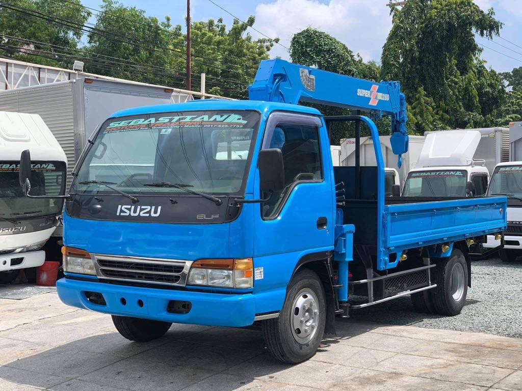 2019 Isuzu elf boom truck NPR Tadano 2.6T 5 Section crane mwelye 4HF1
