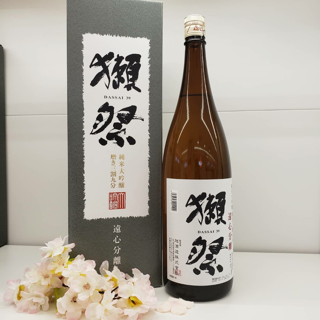 🇯🇵日本《獺祭三割九分純米大吟釀》, 嘢食& 嘢飲, 酒精飲料- Carousell