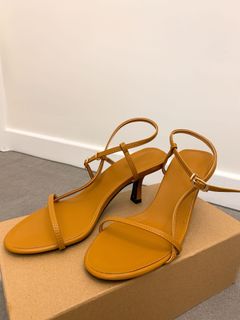 （分類：）位於 。 由 tcby234 提交（商品編號 1035439945，圖片 1）。簡介： 。