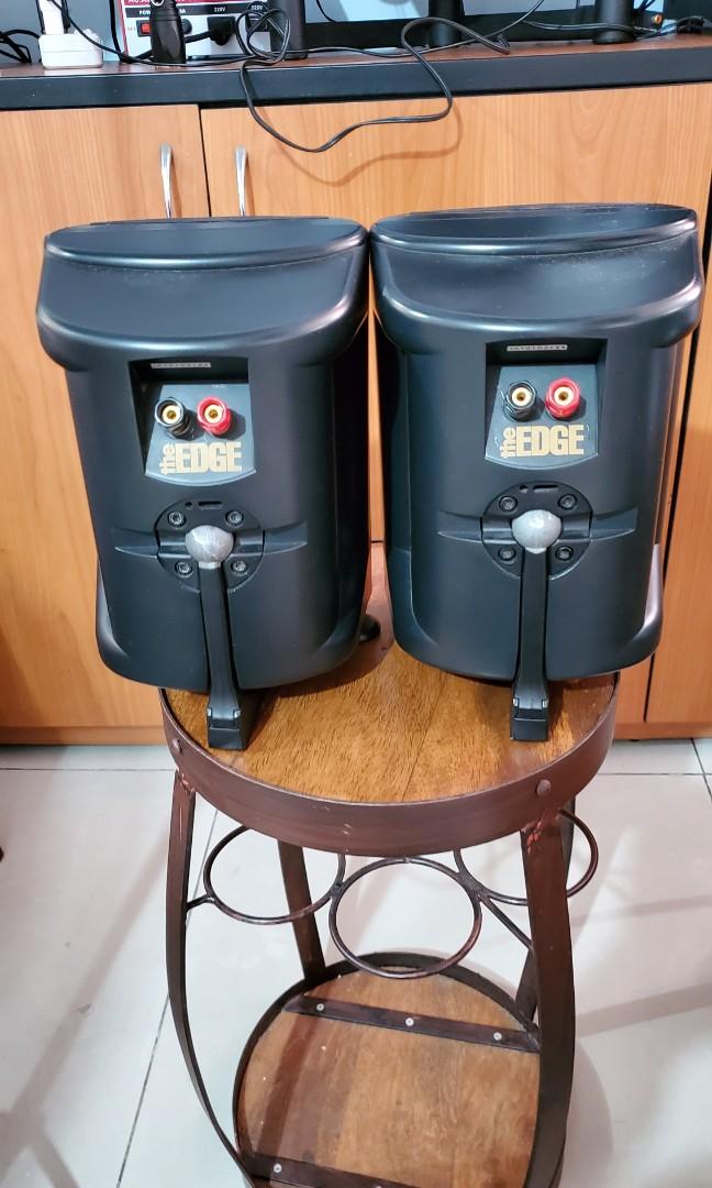 Acoustic Research the edge speakers 
