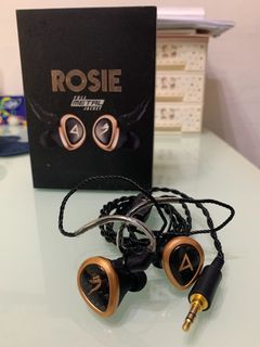 （分類：）位於 。 由 masterbeats 提交（商品編號 1035425076，圖片 1）。簡介： 。