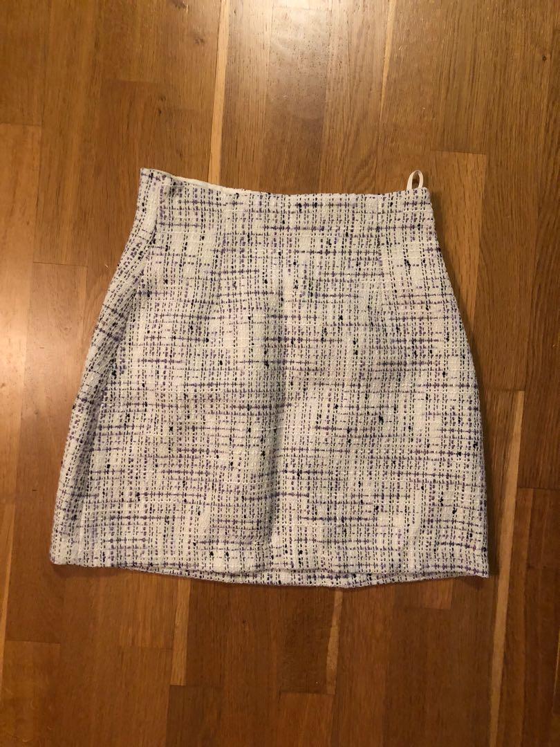 ARITZIA Little Tweed Skirt Size 2 Women s Fashion Clothes on Carousell
