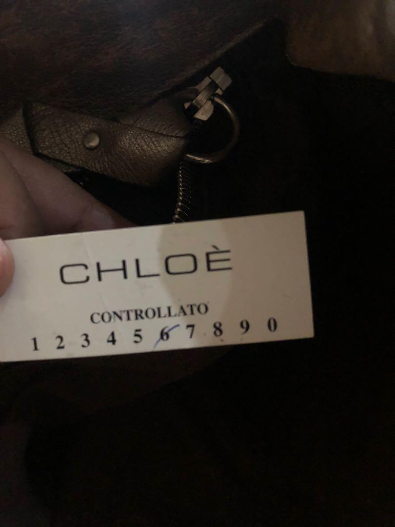 Authentic Chloe Bag (Category: Luxury Bags & Wallets) located in Mandaluyong City. Submitted by ricaley (Listing ID 1035327782, Image 3). Description: Preloved authentic Chloe. Selling very low. Just needs recoloring. .