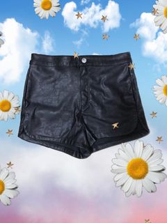 (Category: ) located in . Submitted by miclothes (Listing ID 1035519178, Image 1). Description: .