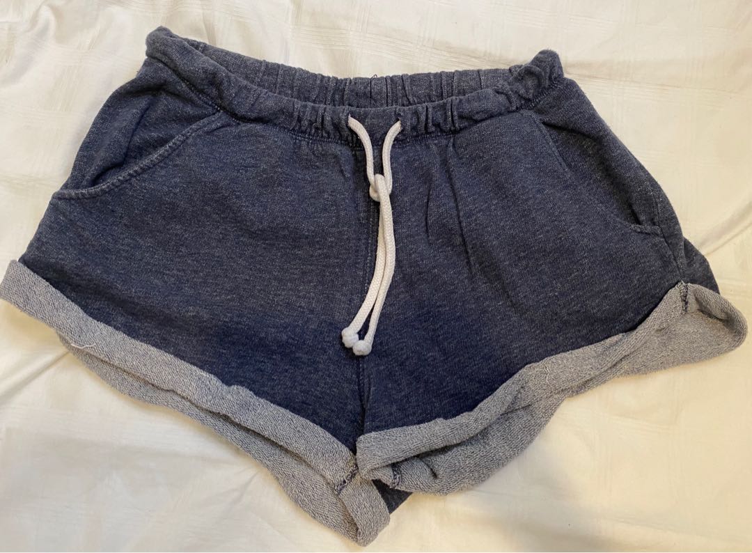 H&M Shorts, Women's Fashion, Clothes, Pants, Jeans & Shorts on Carousell