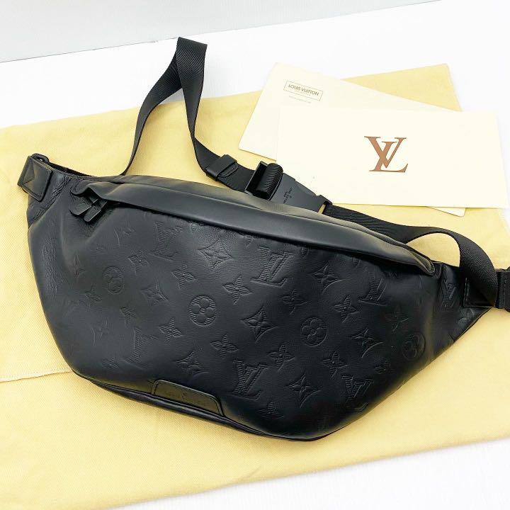 Shop Louis Vuitton Discovery Discovery bumbag (M46108, DISCOVERY