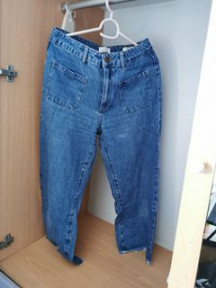 (Category: ) located in . Submitted by elephantia (Listing ID 1035388663, Image 1). Description: .