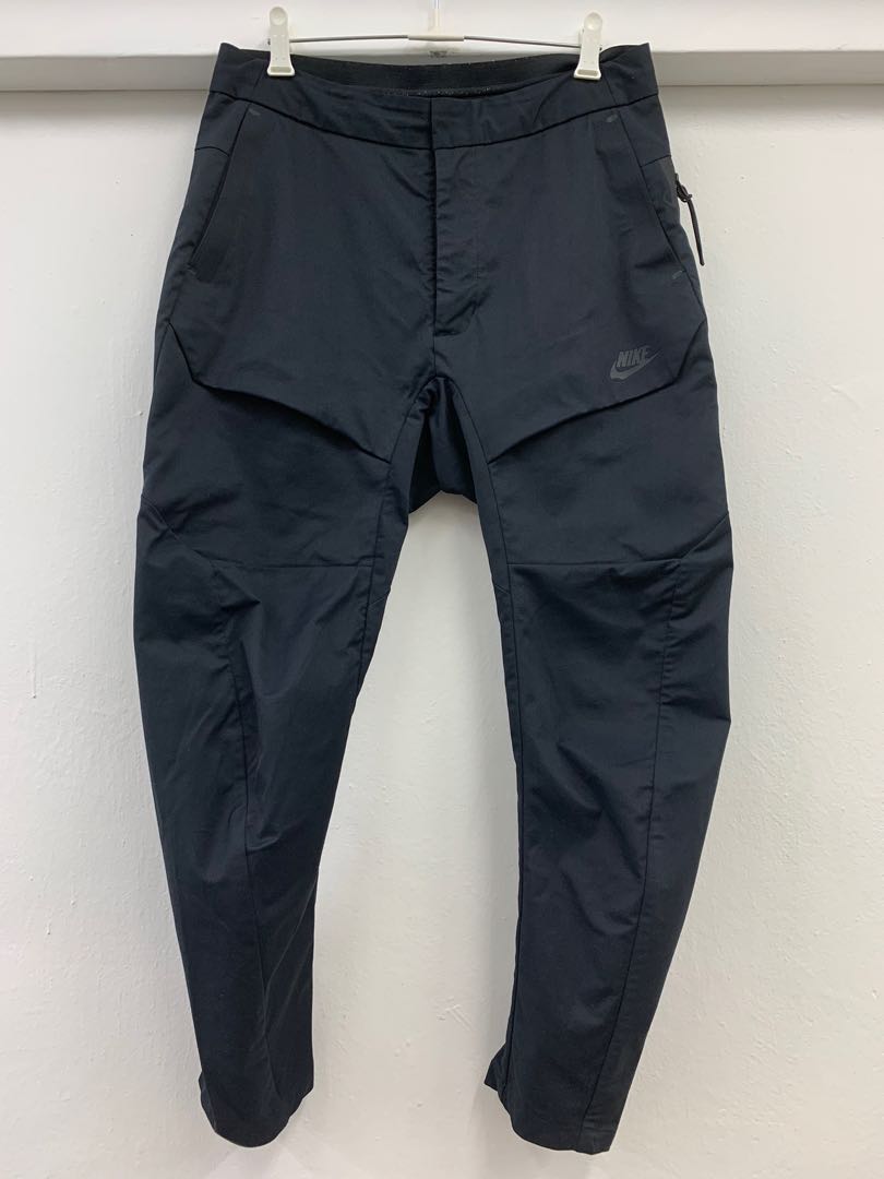 Nike Size 30 NSW TECH PACK CARGO PANTS 930282 010