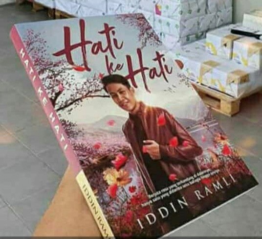 Novel Hati Ke Hati By Iddin Ramli Books Stationery Books On Carousell