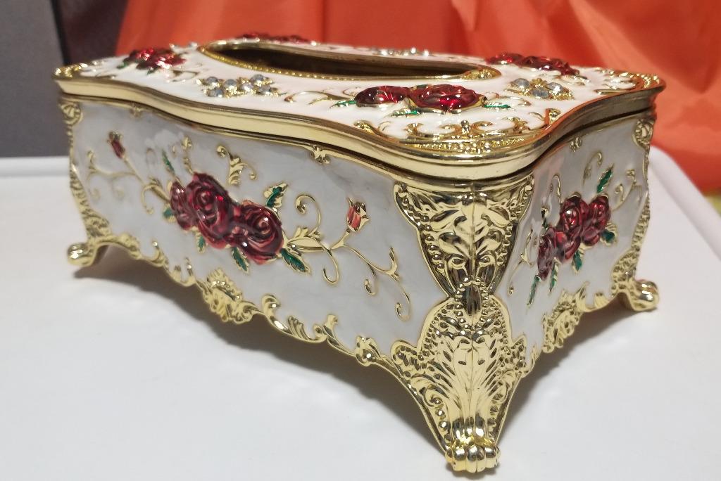 Royal tissue clearance box