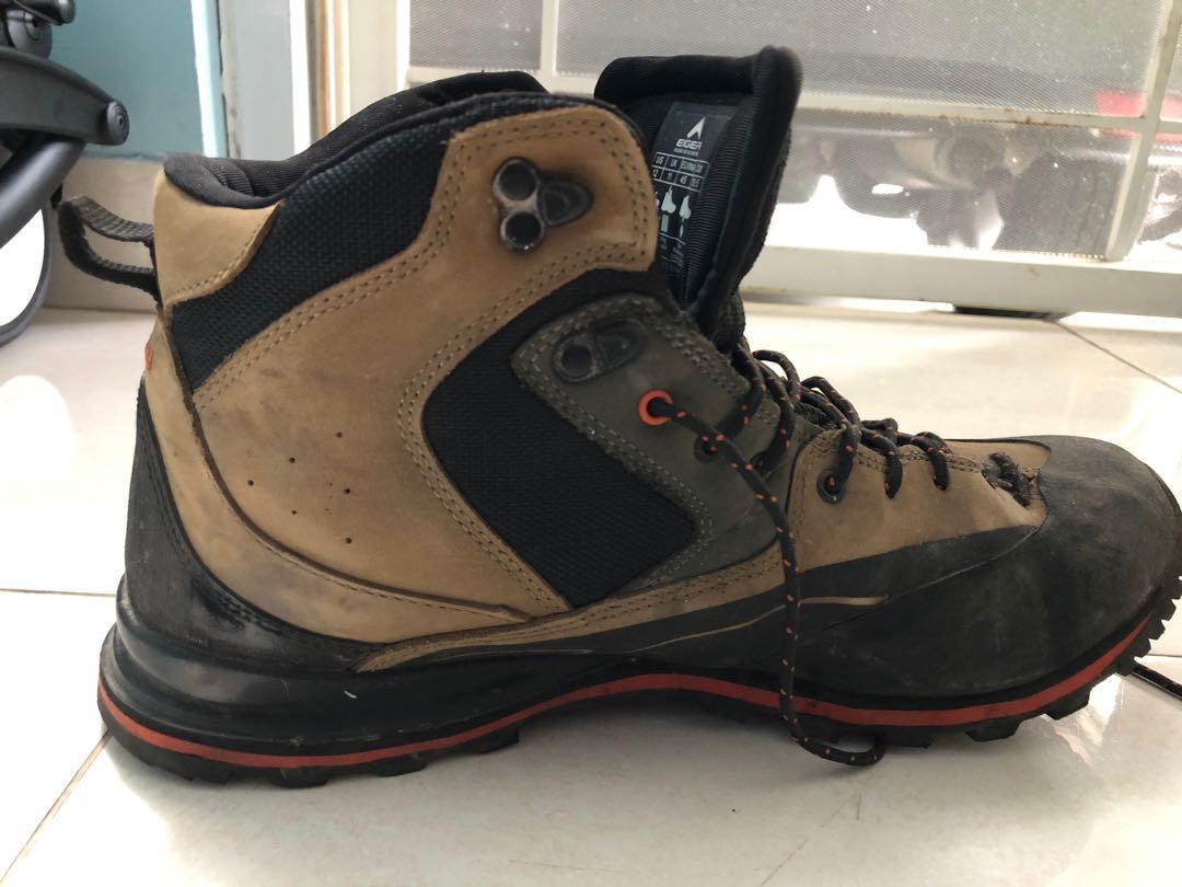 Sepatu Gunung Eiger Fesyen Pria Sepatu Sepatu Boot Di Carousell