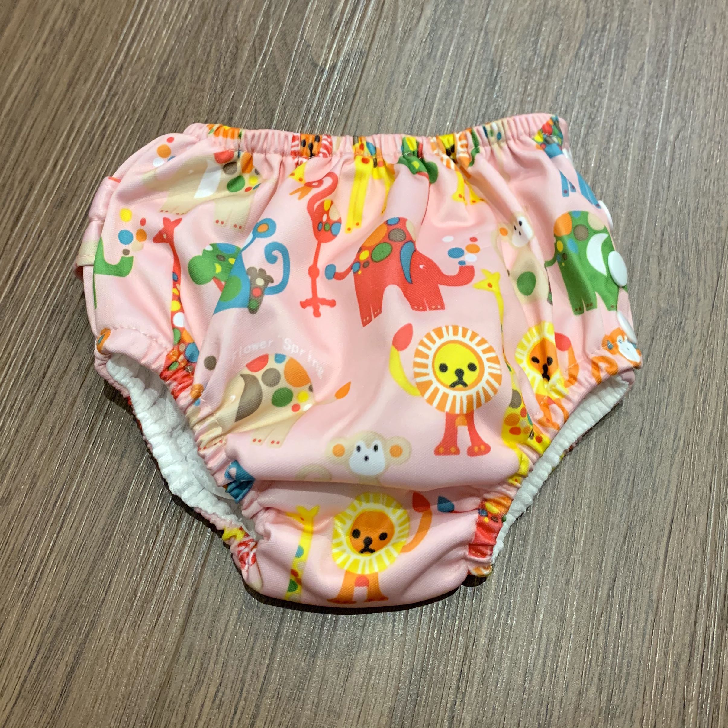 Snugly fit shop swim diaper