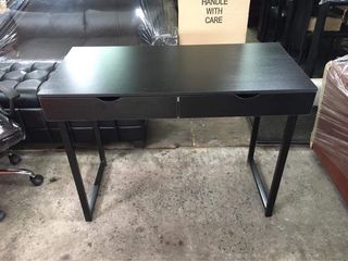 (Category: ) located in . Submitted by travisfurnitureshop (Listing ID 1035368730, Image 1). Description: .