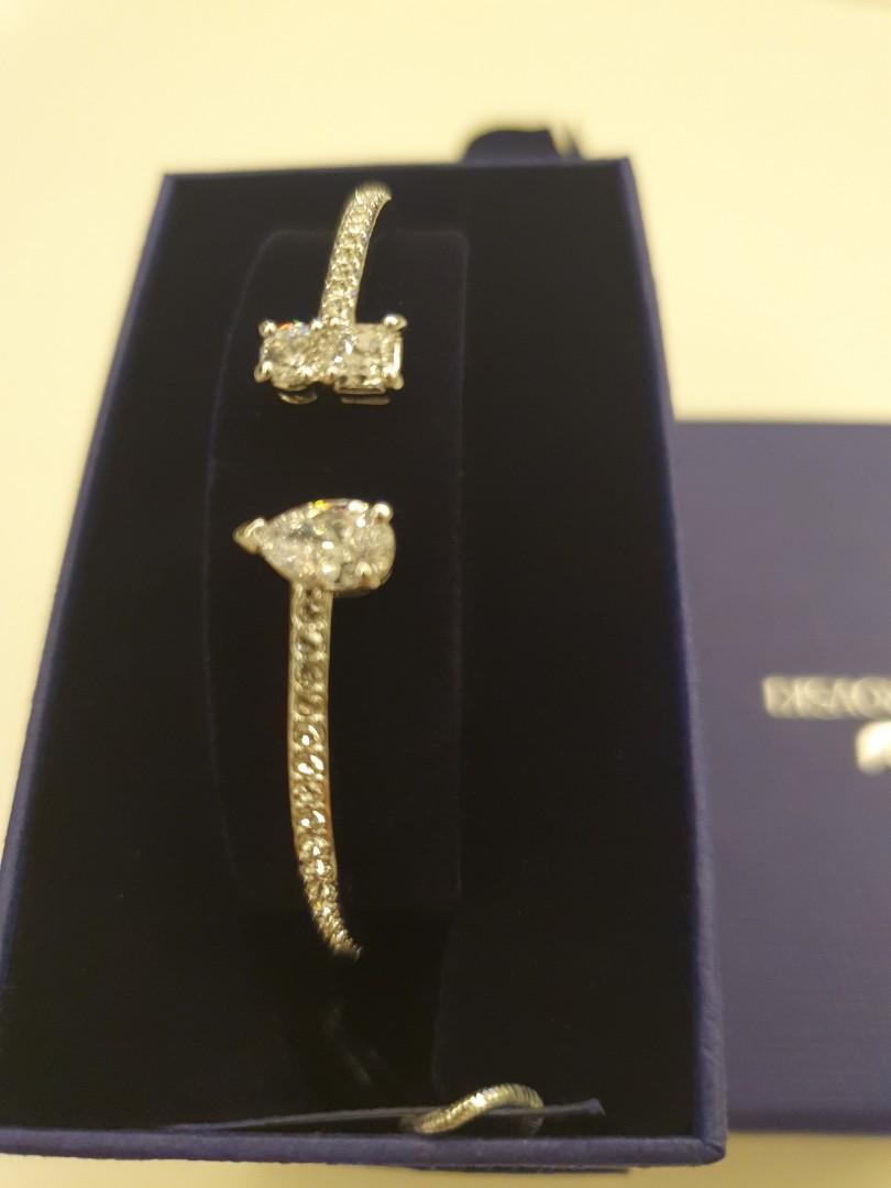 Swarovski outlet attract cuff