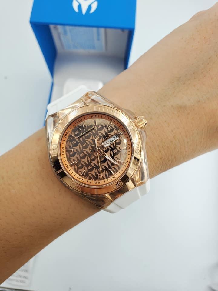 TECHNOMARINE Monogram Rosegold (Category: Men's Watches) located in Malabon City. Submitted by hyruwatchesandaccessories (Listing ID 1035352623, Image 2). Description: TECHNOMARINE Monogram Rosegold ❤️Php 7799 plus sf ⌚️40mm 🇺🇸US bought Fb page: Hyru watches and accessories Instagram:hyruwatches.