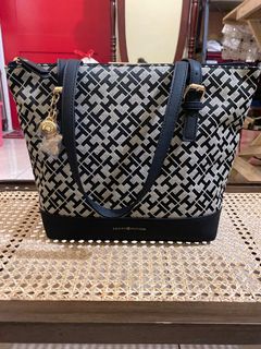 (Category: ) located in . Submitted by cjoane (Listing ID 1035480855, Image 1). Description: .
