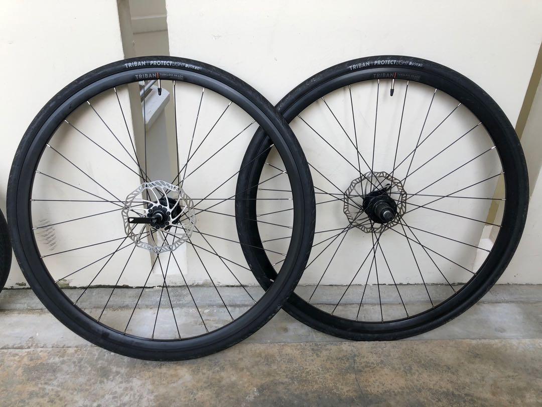 triban tubeless ready light wheels