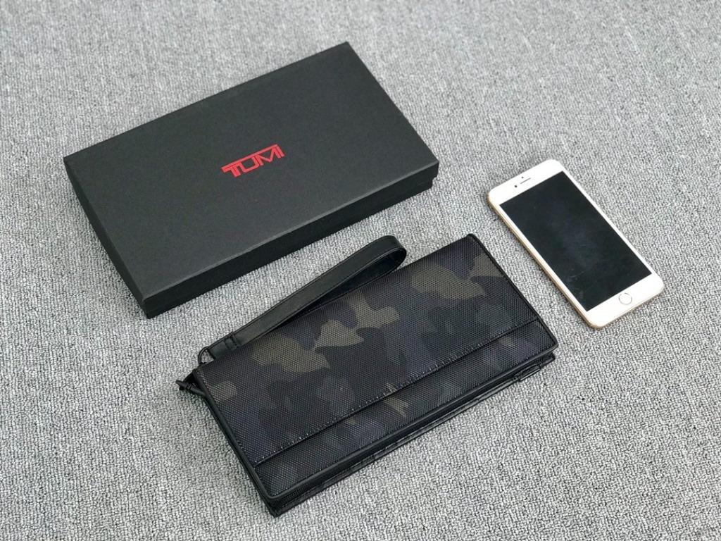 TUMI CAMO WALLET Men s Fashion Watches Accessories Wallets