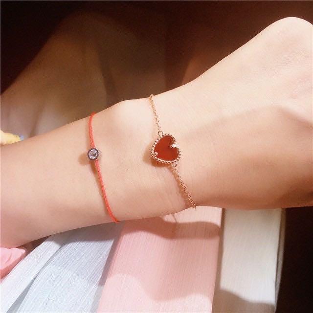 Van cleef bracelet (preorder) (Category: Bracelets) located in Angeles City. Submitted by gogo.sparkle (Listing ID 1035356618, Image 3). Description: .
