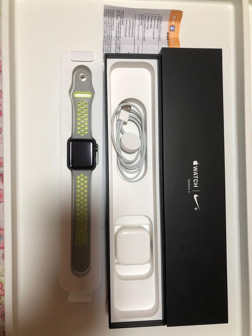 Apple watch s3 nike 42mm, 手提電話, Carousell