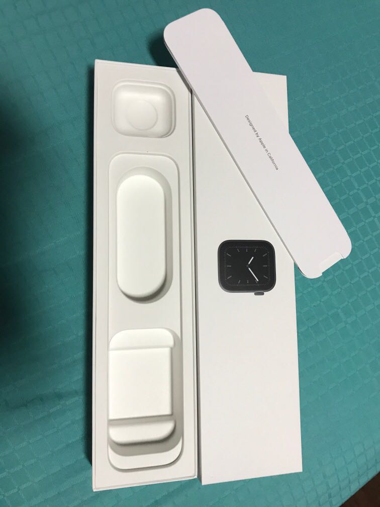Apple Watch Series 5 box only, Mobile 