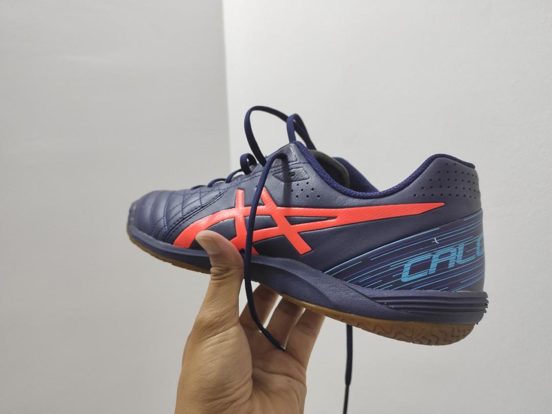 asic futsal shoes