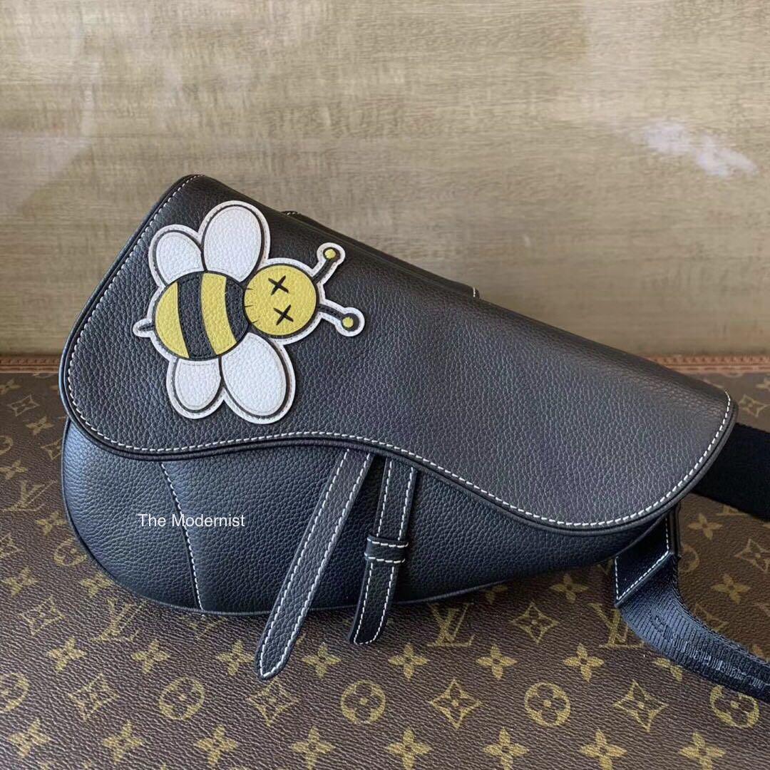 Authentic Dior x Kaws Bee Saddle Bag SS19, Luxury, Bags & Wallets on Carousell Authentic Dior X Kaws Bee Saddle Bag Ss19, Luxury, Bags & Wallets On Carousell