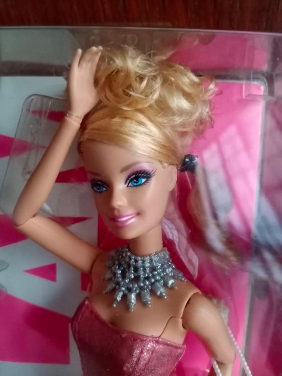 Barbie Fashionistas GLAM Doll Swappin' Style, Hobbies & Toys, Toys 