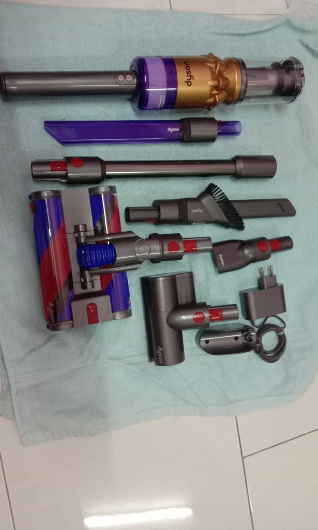 Dyson vacuum v11 omni-glide, TV \u0026 Home Appliances, Vacuum Cleaner \u0026  Housekeeping on Carousell