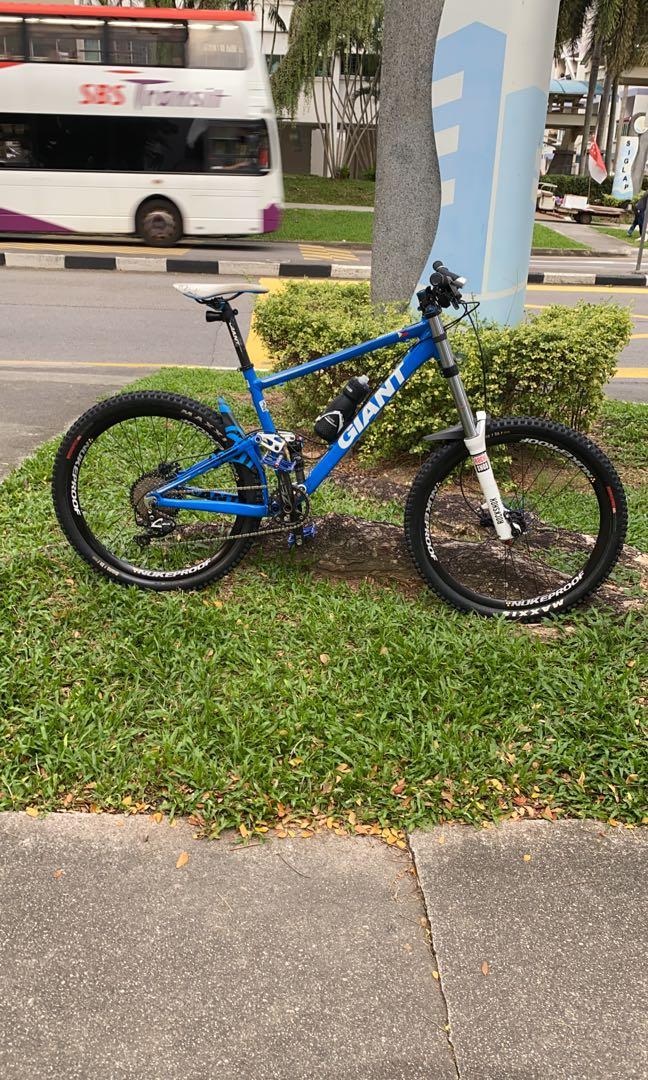 Full suspension MTB Giant Anthem X2 4.0 Maestro