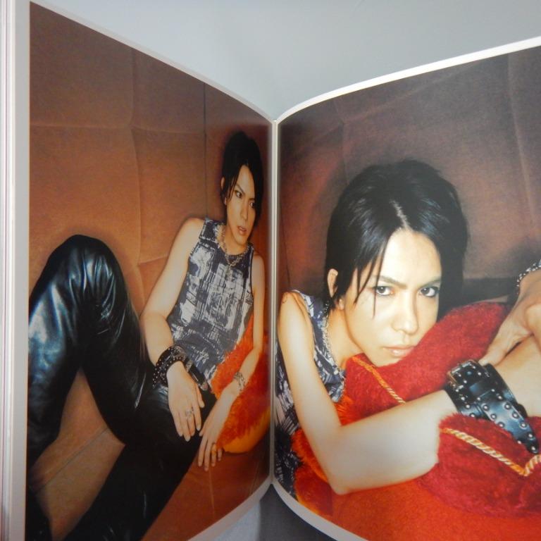 Japan L Arc En Ciel Hyde Hyde Is Dead 02 08 大型寫真集 日本明星 Carousell