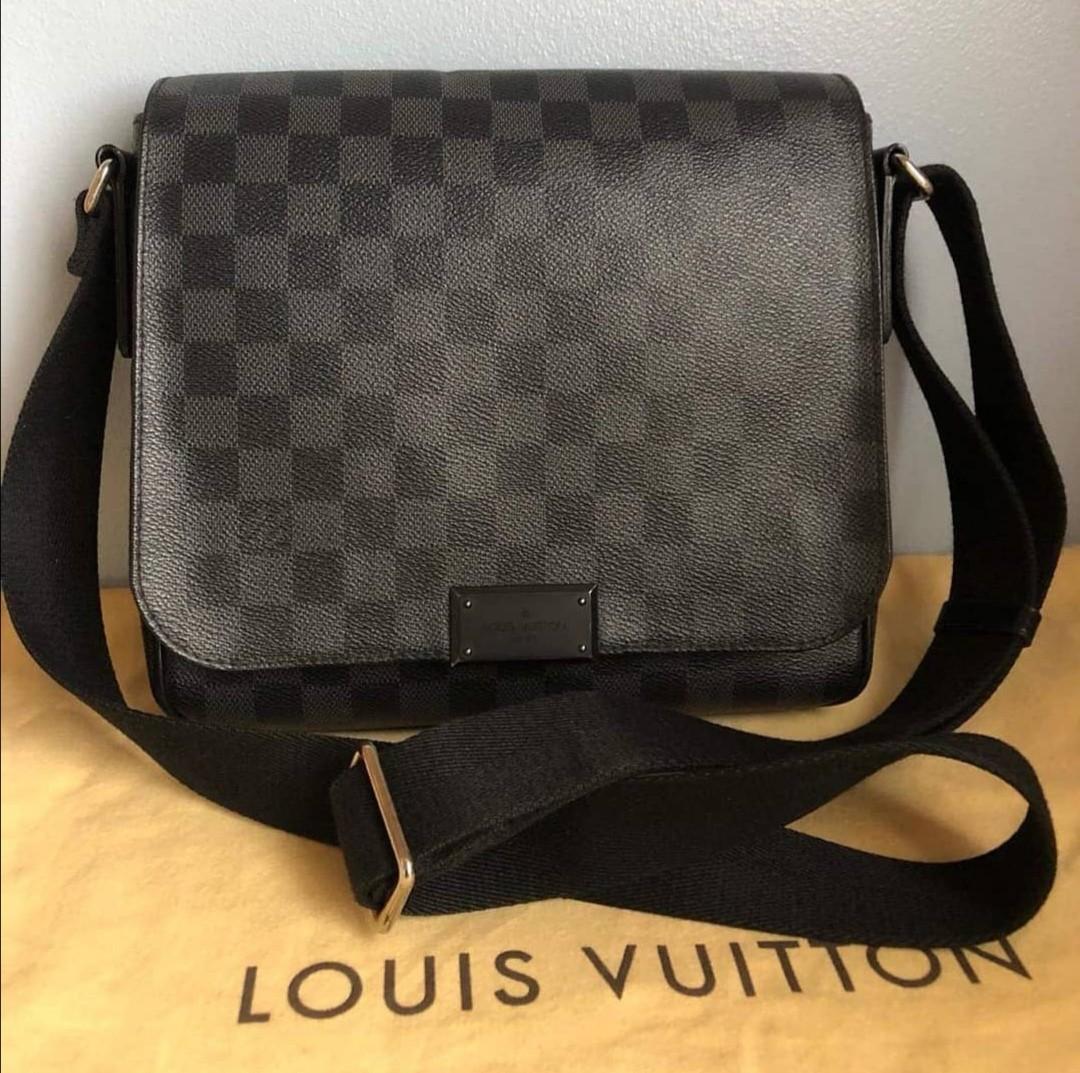 Louis Vuitton Damier Crossbody Men Bag, Luxury, Bags & Wallets on Carousell