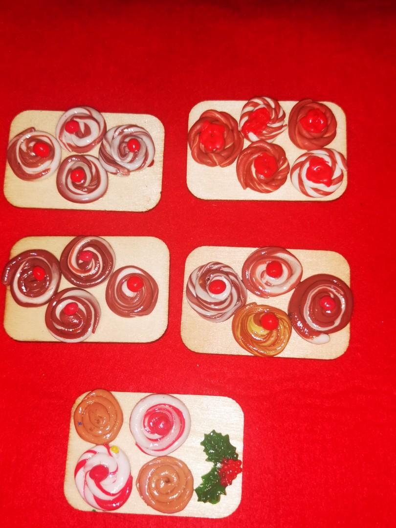 Miniature breads (Category: Handmade Craft) located in Quezon City. Submitted by belikabim2014 (Listing ID 1035746153, Image 1). Description: P50 per piece Polymer clay Shpng via courier of choice under buyers account Payment advanced by rider Novaliches location.