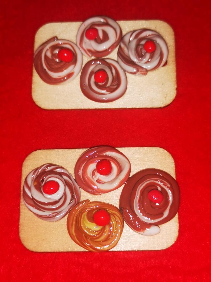 Miniature breads (Category: Handmade Craft) located in Quezon City. Submitted by belikabim2014 (Listing ID 1035746153, Image 3). Description: P50 per piece Polymer clay Shpng via courier of choice under buyers account Payment advanced by rider Novaliches location.