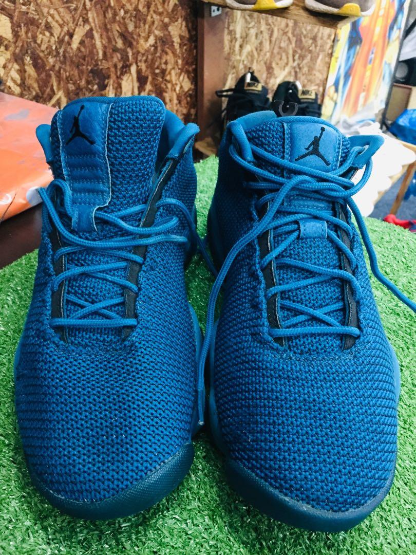 Jordan horizon blue store