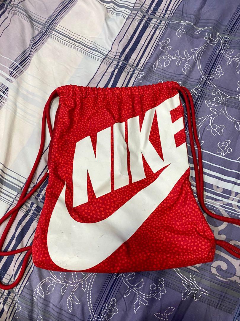 red nike drawstring bag