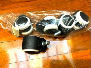 (Category: ) located in . Submitted by ixtoho (Listing ID 1035685077, Image 1). Description: .