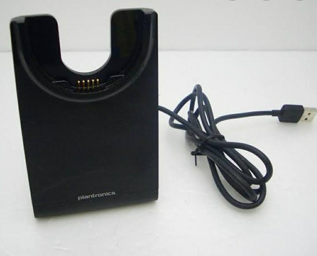 Plantronics Focus dock (Category: Headphones & Headsets) located in Quezon City. Submitted by versa_electronics (Listing ID 1035756015, Image 2). Description: Plantronics Voyager Focus dock several units are available 100% working Plantronics BT600 free same day delivery within NCR & Rizal areas.