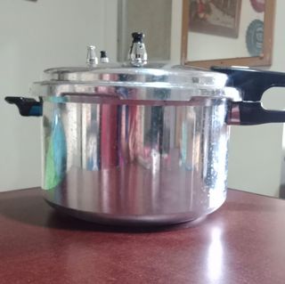 (Category: ) located in . Submitted by goshop202 (Listing ID 1035610946, Image 1). Description: .