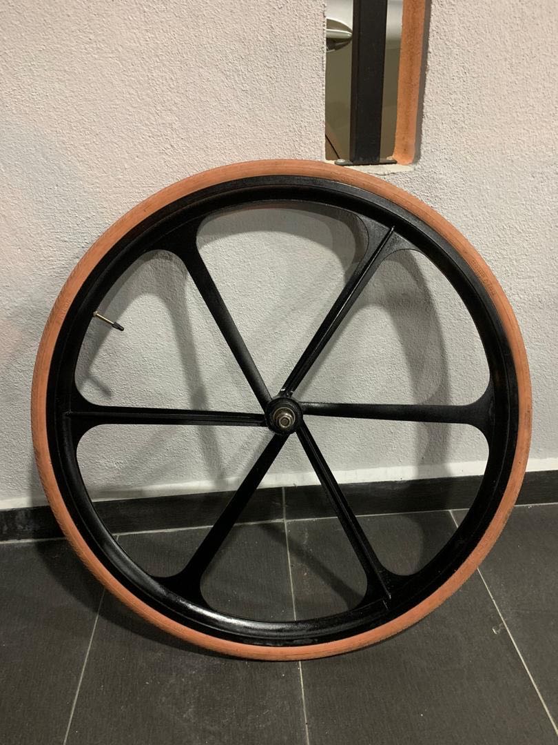 Sport shop rim fixie