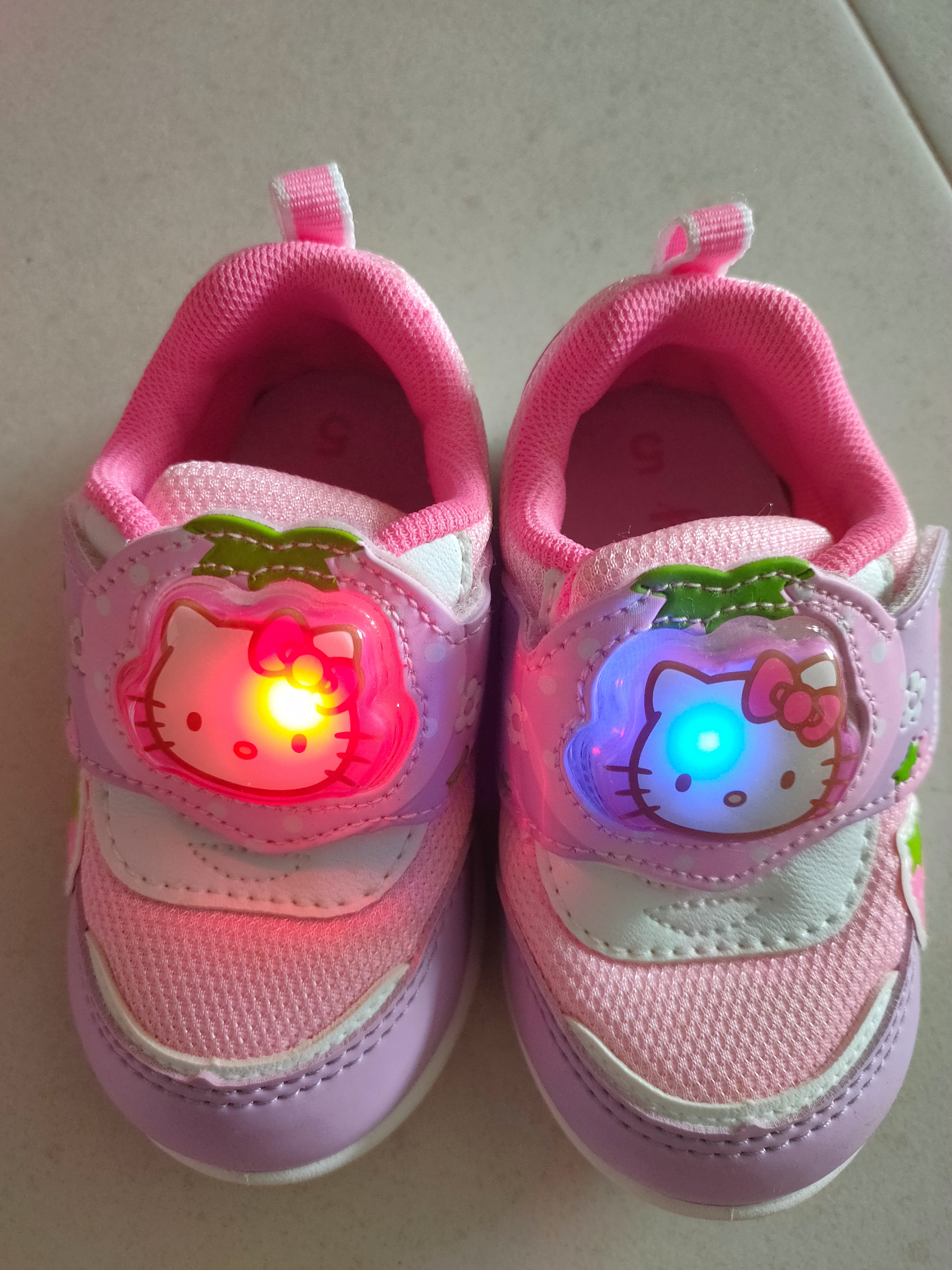 Sanrio Baby girl Hello Kitty Shoes 