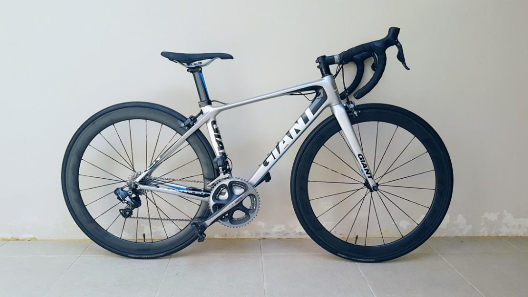 Sepeda Roadbike Giant Advance TCR 0 