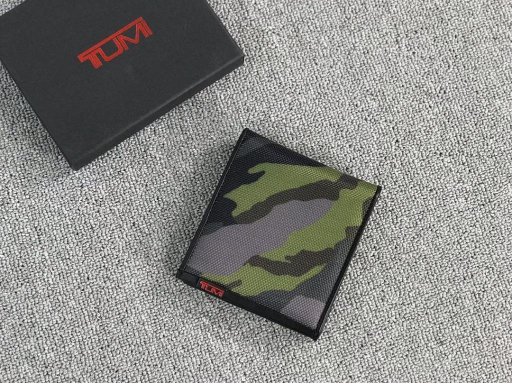 Tumi wallet camo top