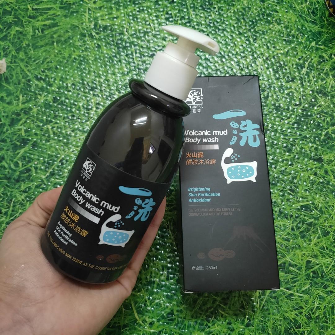 volcanic mud charcoal body wash