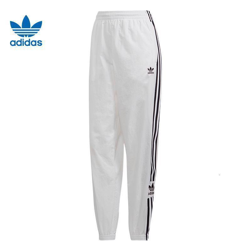 Brand new Adidas Leggings size L ($100 include shipping), 女裝, 褲＆半截裙, 牛仔褲、 Leggings - Carousell