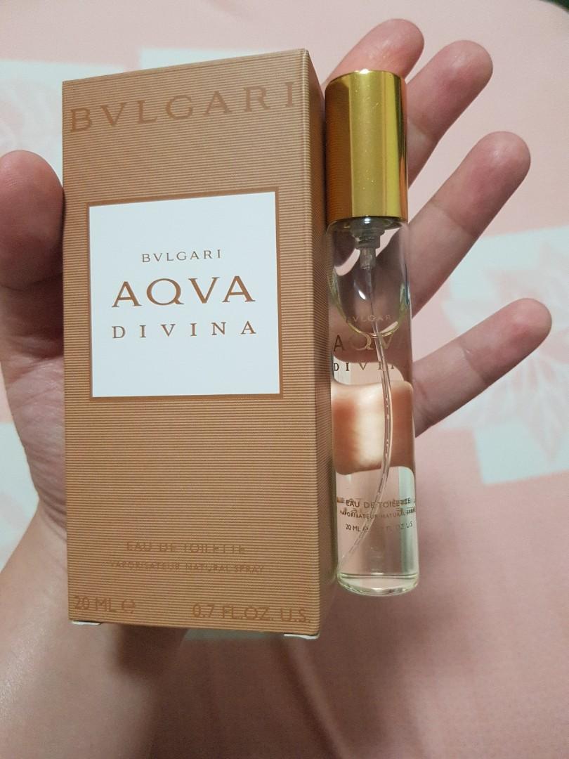 aqua divina perfume