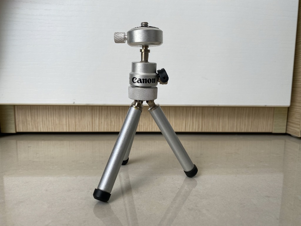canon mini tripod