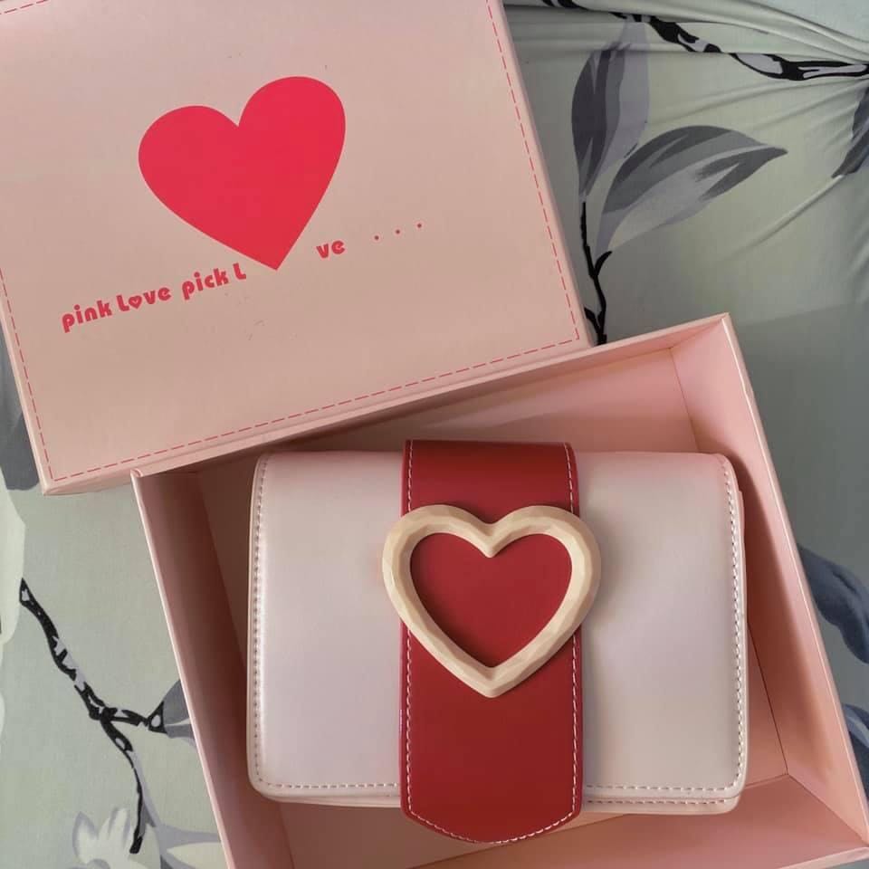 Charles and keith love bag deals