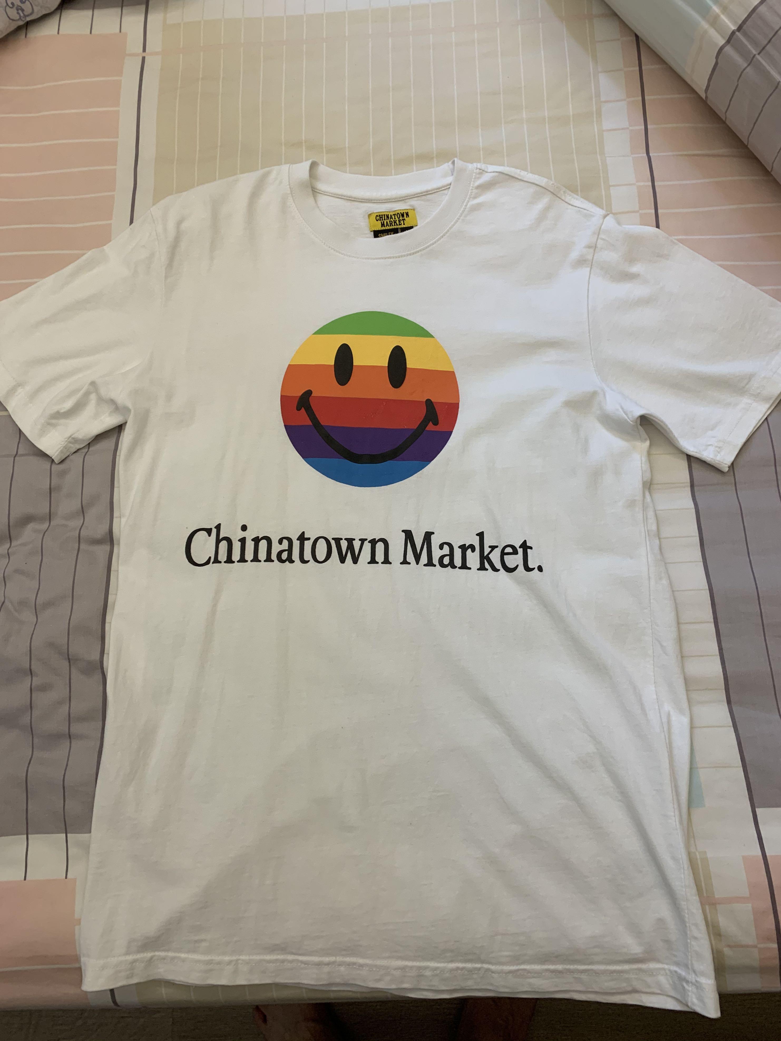 chinatown market rainbow smiley shirt